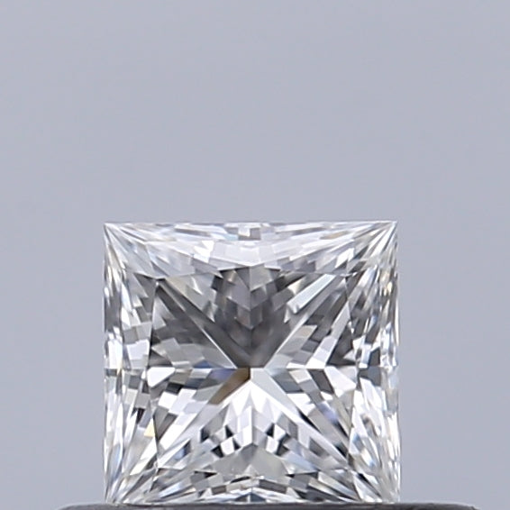 0.31 carat Princess diamond D VVS2