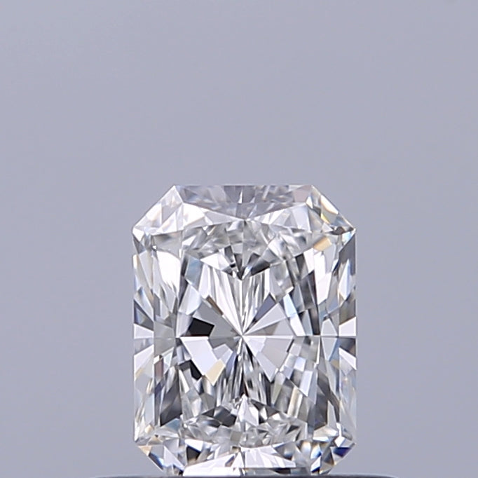0.41 carat Radiant diamond E VVS1