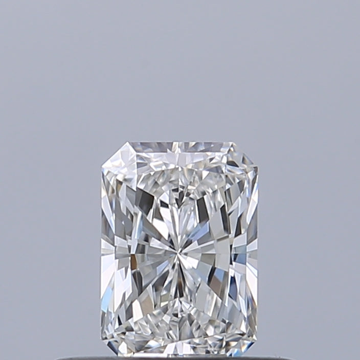 0.34 carat Radiant diamond E IF