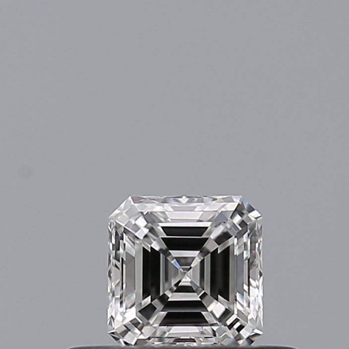 0.26 carat Emerald diamond E VVS2