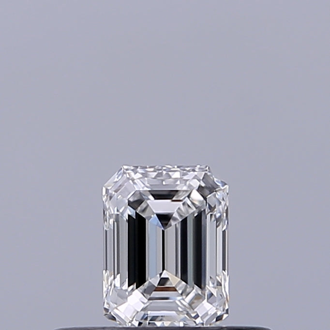 0.24 carat Emerald diamond E VVS1