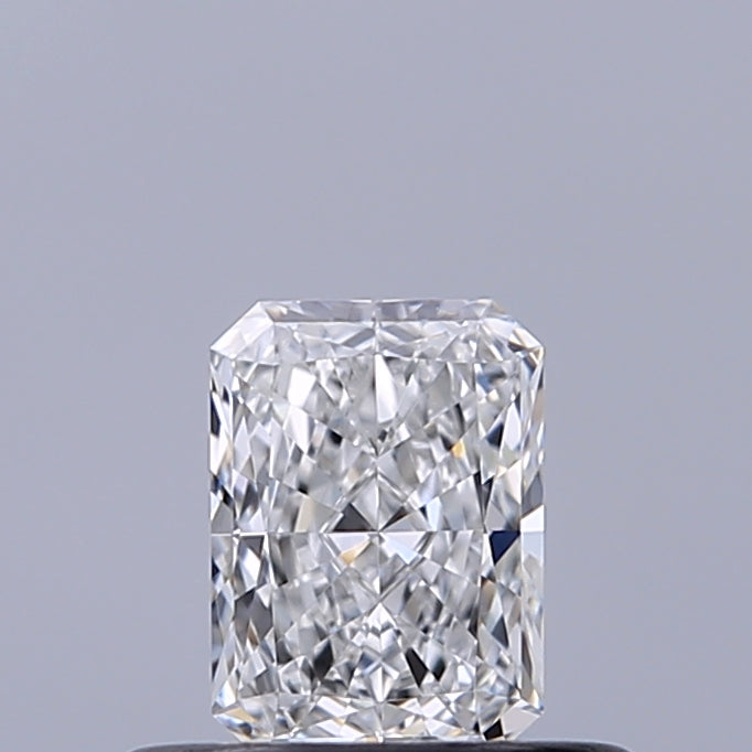 0.34 carat Radiant diamond E IF
