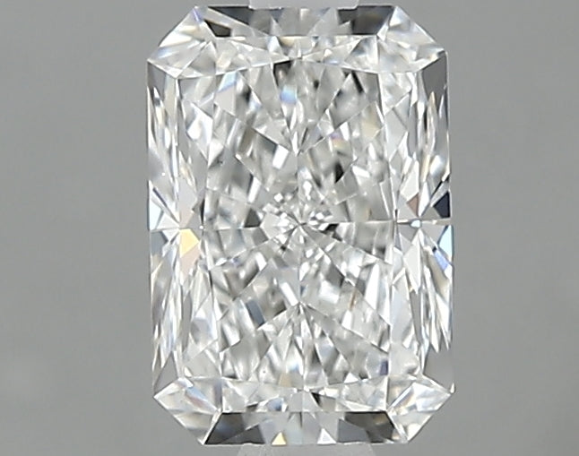0.90 carat Radiant diamond F VS1