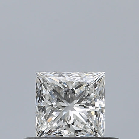 0.32 carat Princess diamond D VVS2
