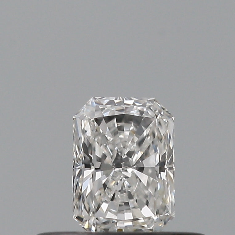0.26 carat Radiant diamond F VVS2
