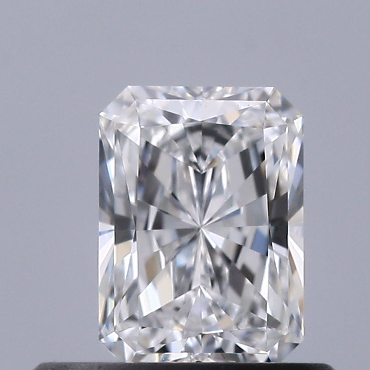 0.50 carat Radiant diamond D VVS1