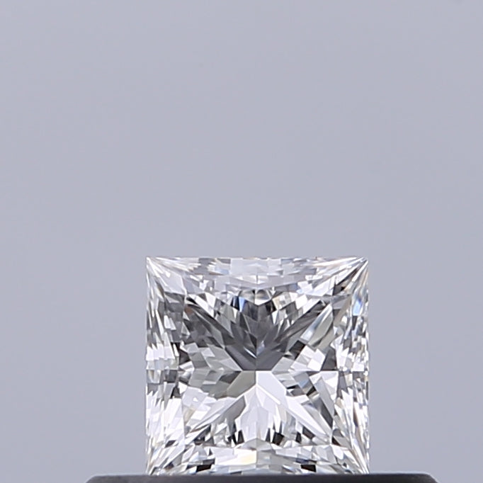 0.32 carat Princess diamond E VVS1
