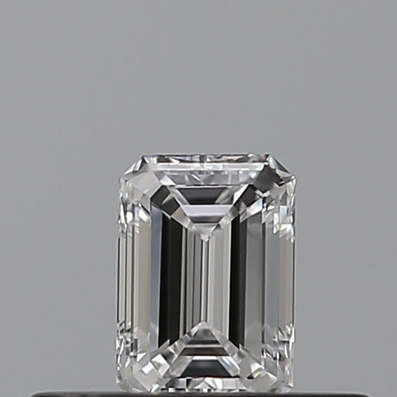 0.24 carat Emerald diamond E VVS1