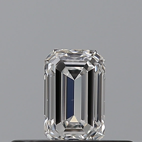 0.27 carat Emerald diamond E VS1