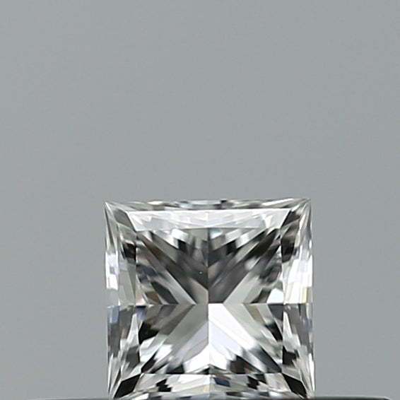 0.23 carat Princess diamond E VVS2