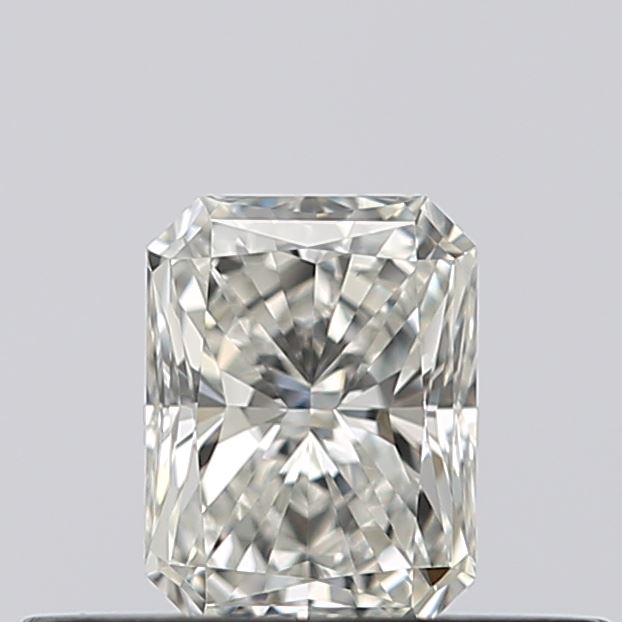 0.27 carat Radiant diamond F VS1