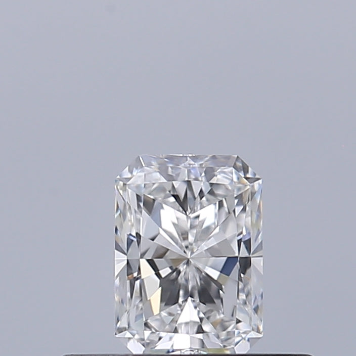 0.30 carat Radiant diamond D VVS1