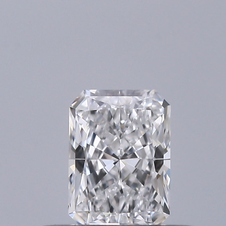 0.31 carat Radiant diamond D IF