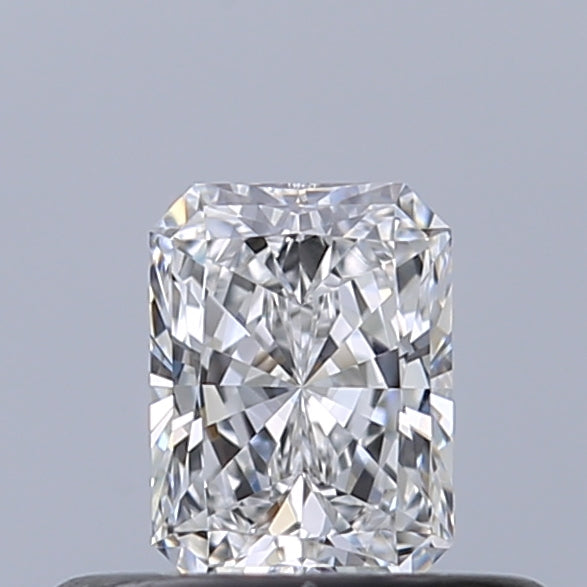 0.30 carat Radiant diamond D VVS1