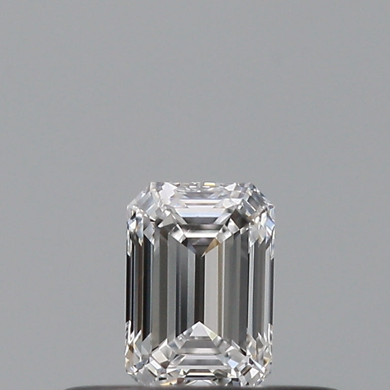 0.23 carat Emerald diamond D VVS2