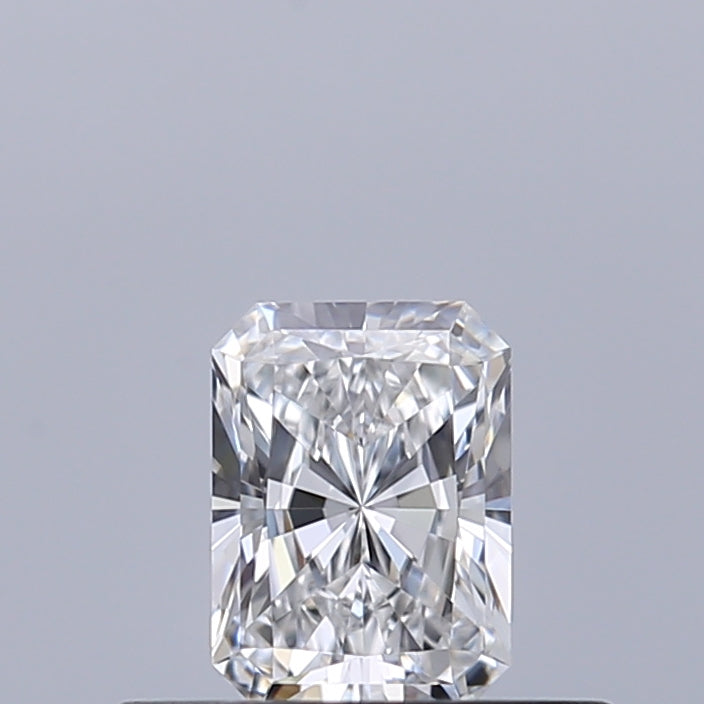 0.31 carat Radiant diamond D VS1