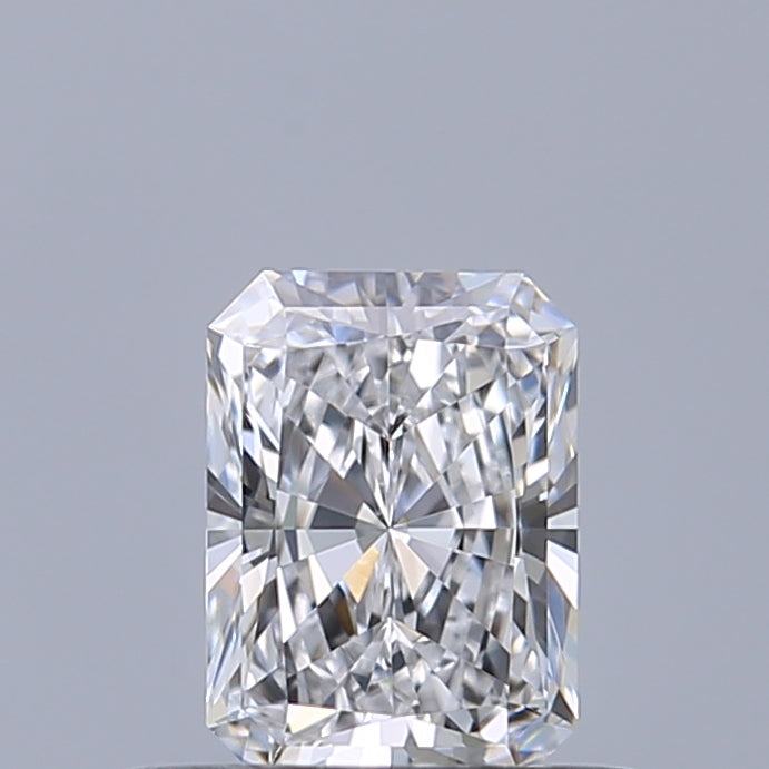 0.43 carat Radiant diamond D VVS2