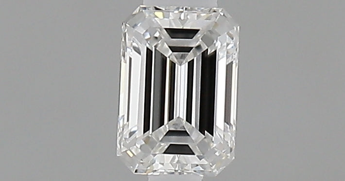 0.26 carat Emerald diamond E VVS2