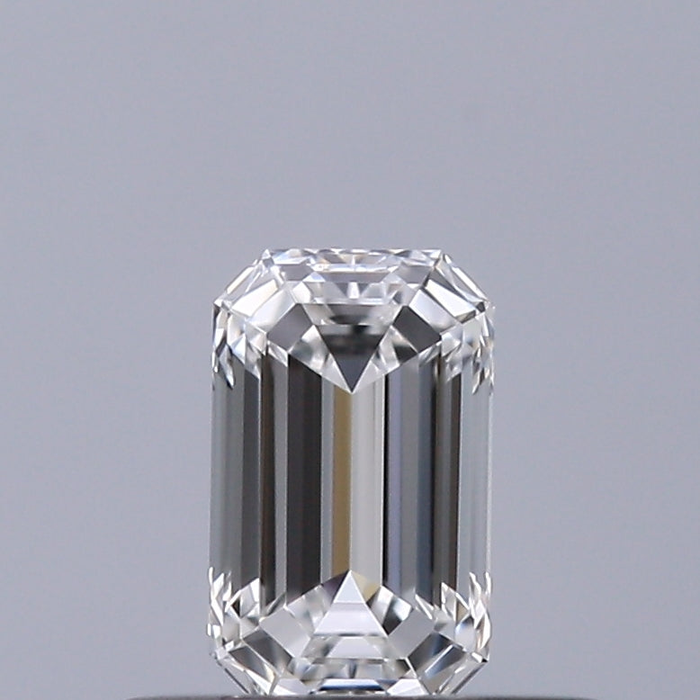 0.32 carat Emerald diamond E VVS2
