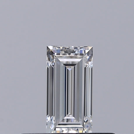 0.32 carat Baguette diamond E IF