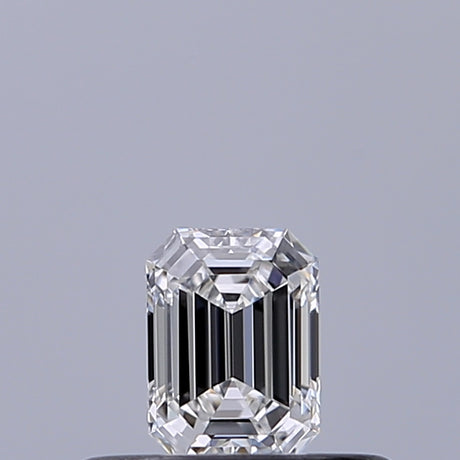 0.23 carat Emerald diamond E VVS1
