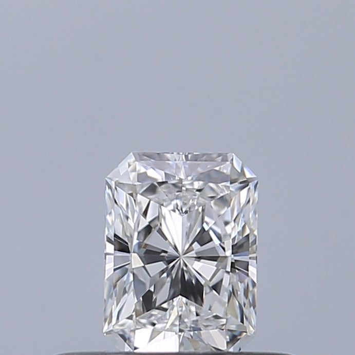 0.29 carat Radiant diamond D VVS2