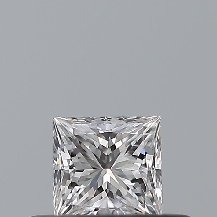 0.23 carat Princess diamond D VVS2
