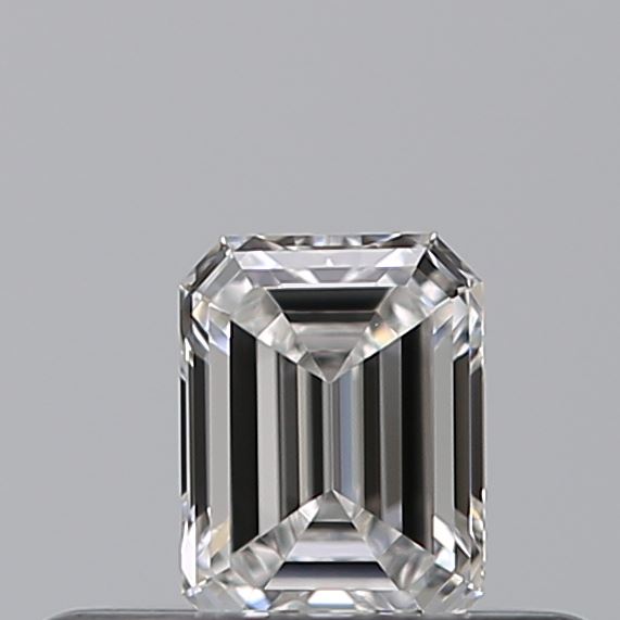 0.23 carat Emerald diamond E VS1