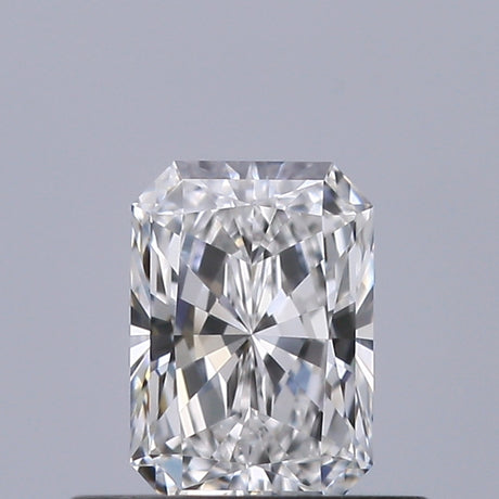 0.41 carat Radiant diamond E VVS1