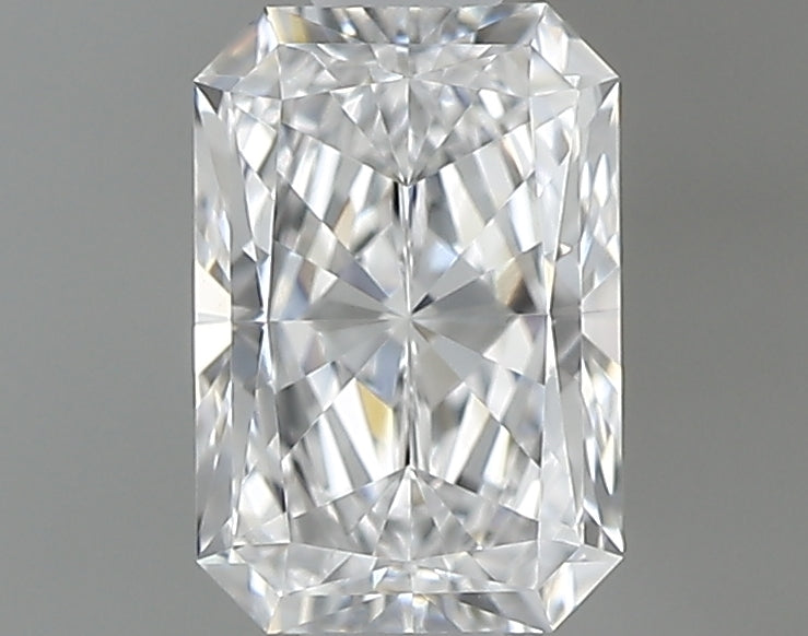 0.45 carat Radiant diamond D VVS1