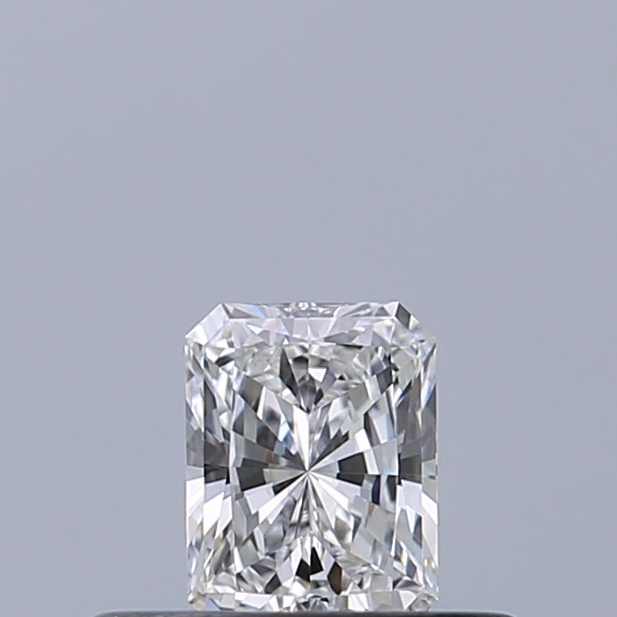 0.23 carat Radiant diamond E VVS1