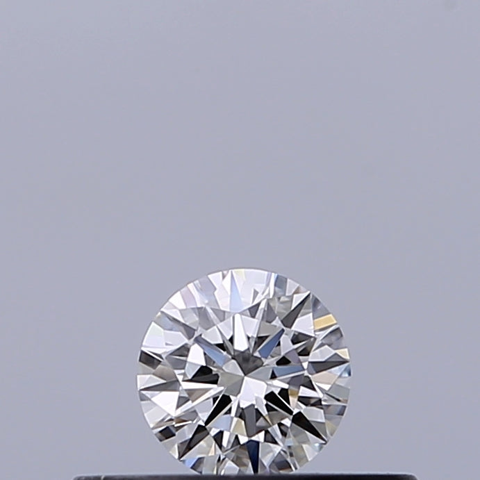 0.18 carat Round diamond F IF Excellent