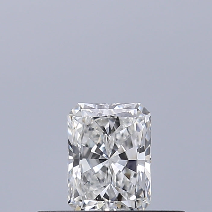 0.24 carat Radiant diamond F VVS1