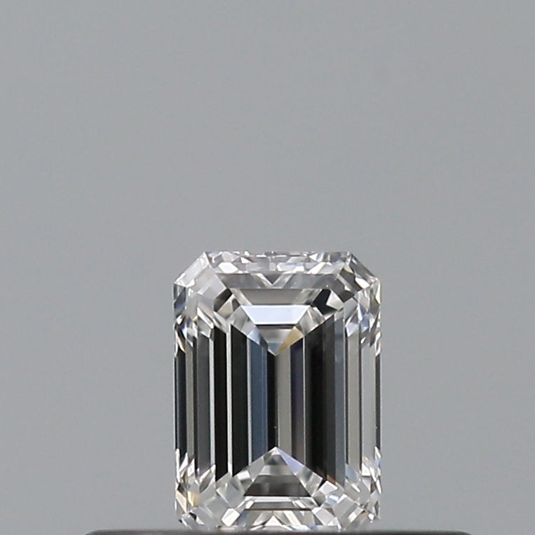0.23 carat Emerald diamond E VVS1