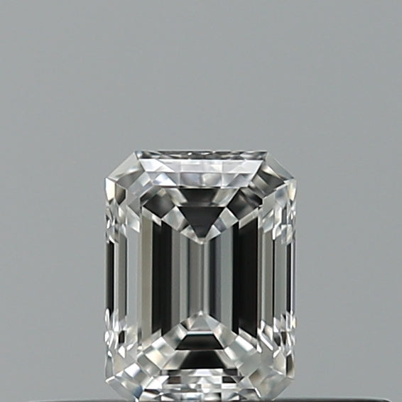 0.23 carat Emerald diamond E VVS2