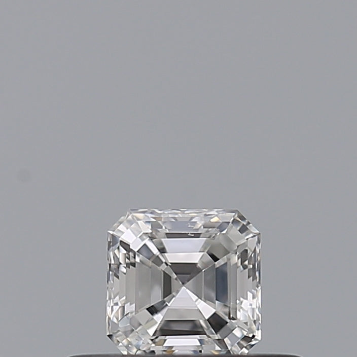 0.23 carat Emerald diamond E VS2