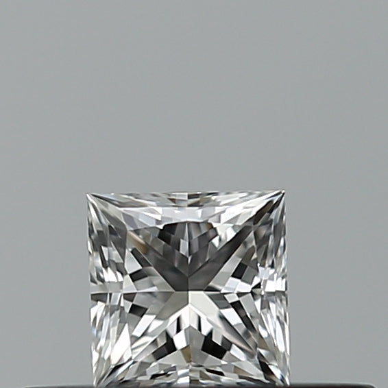 0.23 carat Princess diamond E VVS1
