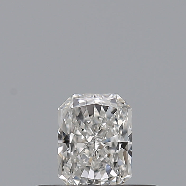 0.24 carat Radiant diamond G VVS2