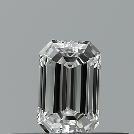 0.24 carat Emerald diamond E VVS2