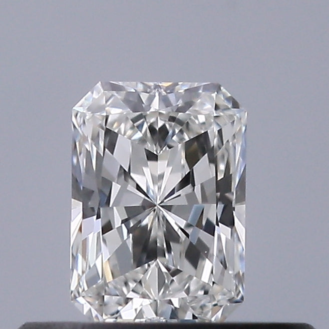 0.31 carat Radiant diamond F VVS2