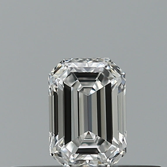 0.24 carat Emerald diamond E VVS2