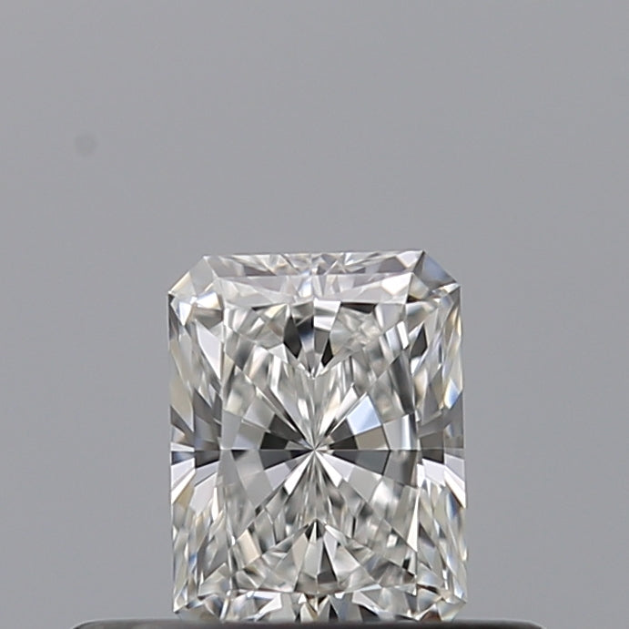 0.30 carat Radiant diamond F VVS1