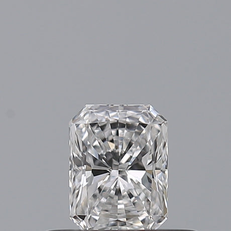 0.29 carat Radiant diamond D VS1