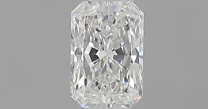 0.25 carat Radiant diamond F VVS2