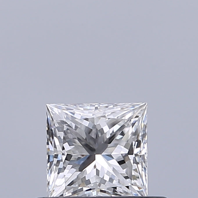 0.40 carat Princess diamond E VVS1