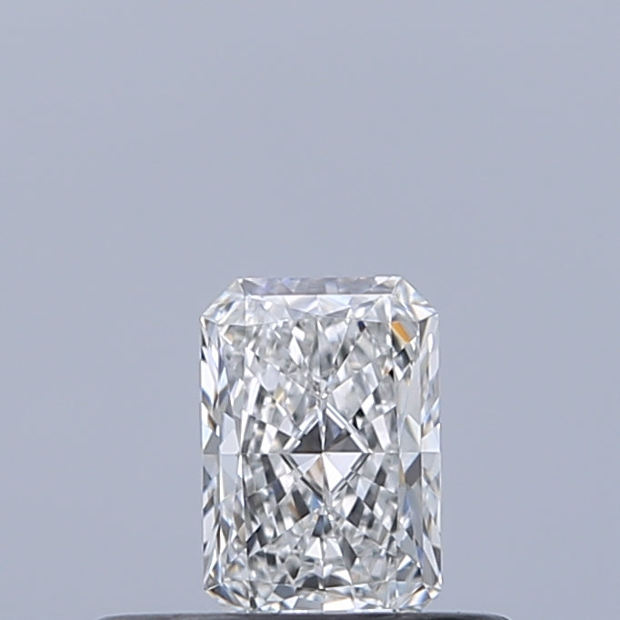 0.24 carat Radiant diamond F VVS1