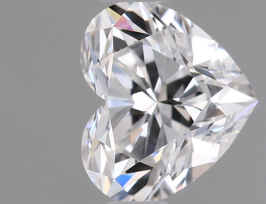 0.50 carat Heart diamond E VS1