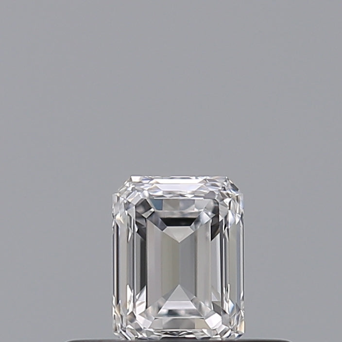 0.27 carat Emerald diamond D VVS2