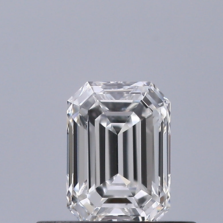 0.40 carat Emerald diamond E SI1
