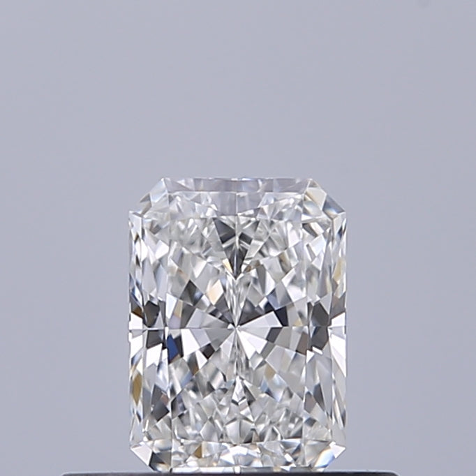 0.38 carat Radiant diamond E VVS2